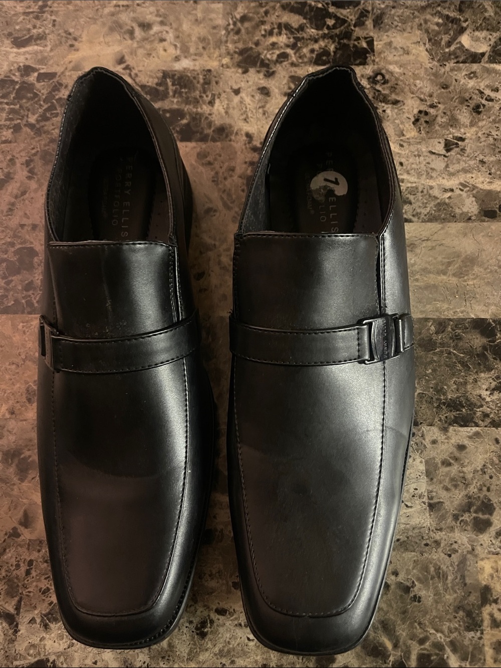 Perry Ellis Men's Black Leather Slip-On Loafers